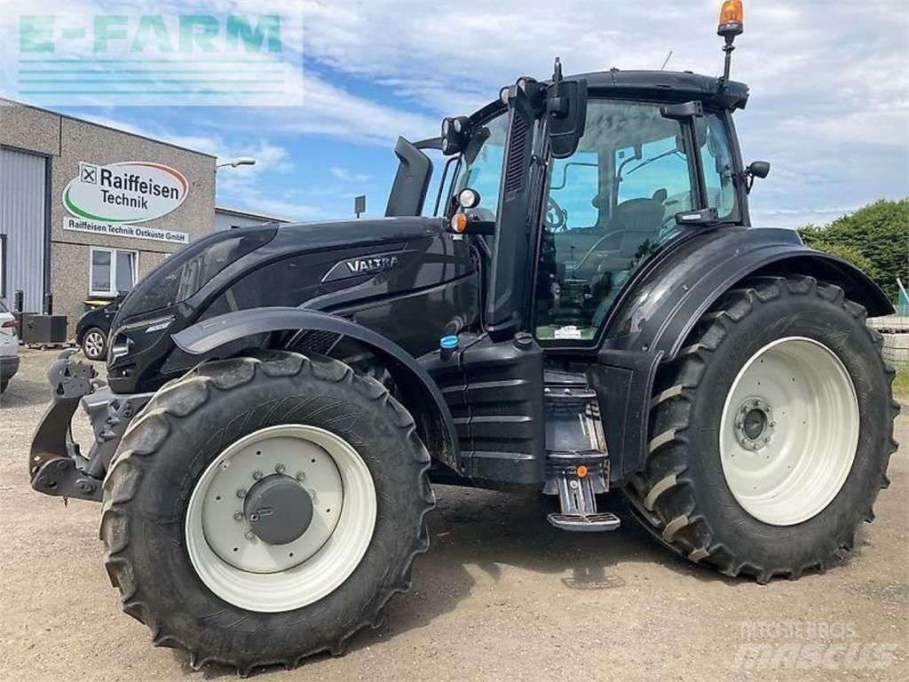 Valtra t254a mr19 Traktörler