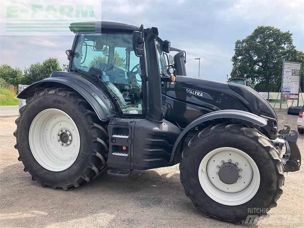 Valtra t254a mr19 Traktörler