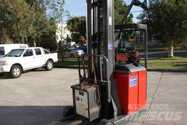 Linde R14 Reach truck - depo içi istif araçları