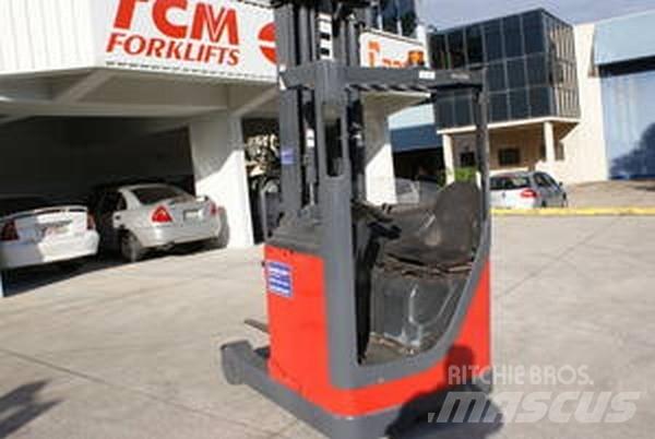 Linde R14 Reach truck - depo içi istif araçları