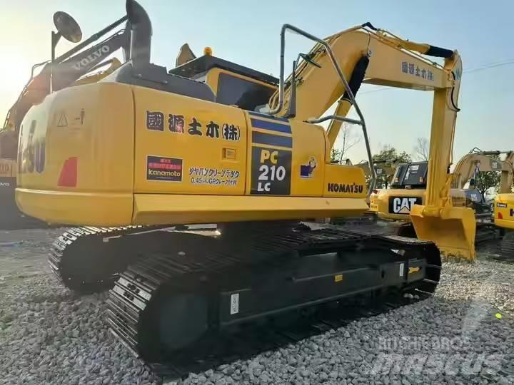Komatsu PC 210 LC Paletli ekskavatörler