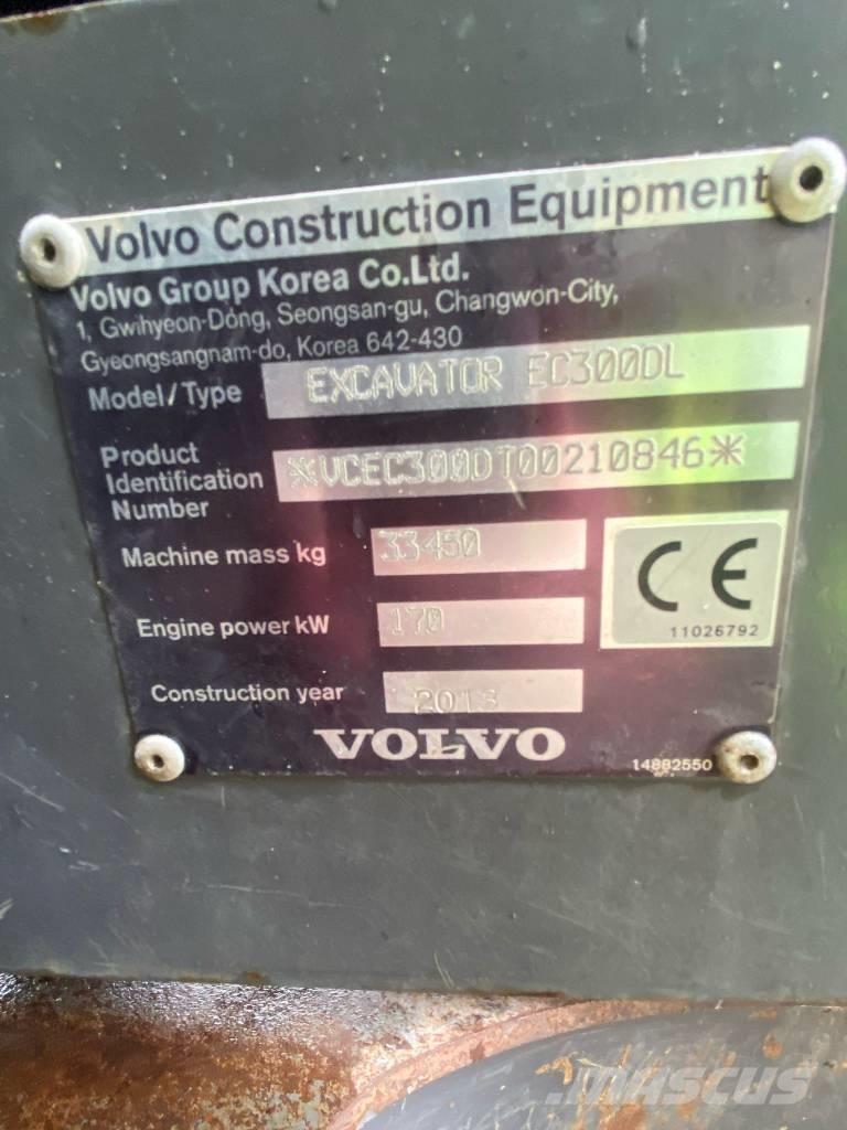 Volvo EC 300 D L Paletli ekskavatörler