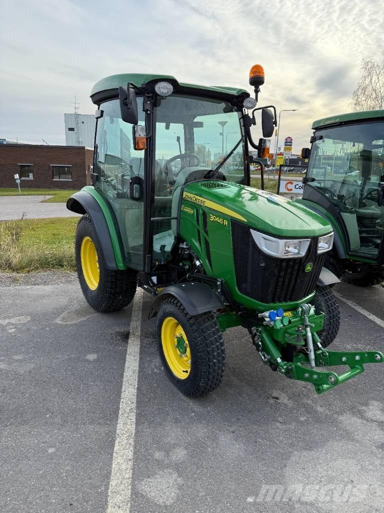 John Deere 3046 R Traktörler