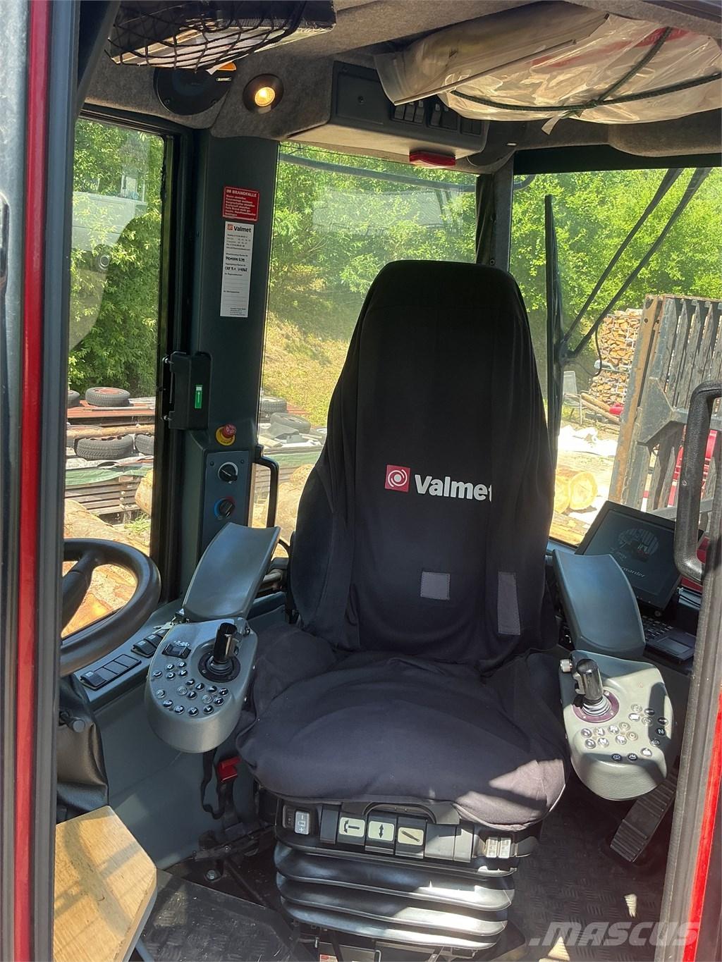 Komatsu 840 TX Tomruk yükleyici traktörler