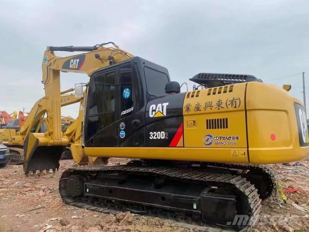 CAT 320d Paletli ekskavatörler