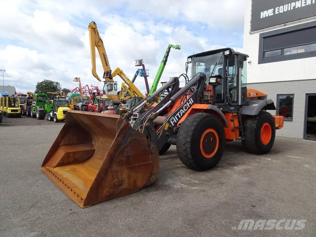Hitachi ZW150 Tekerlekli yükleyiciler