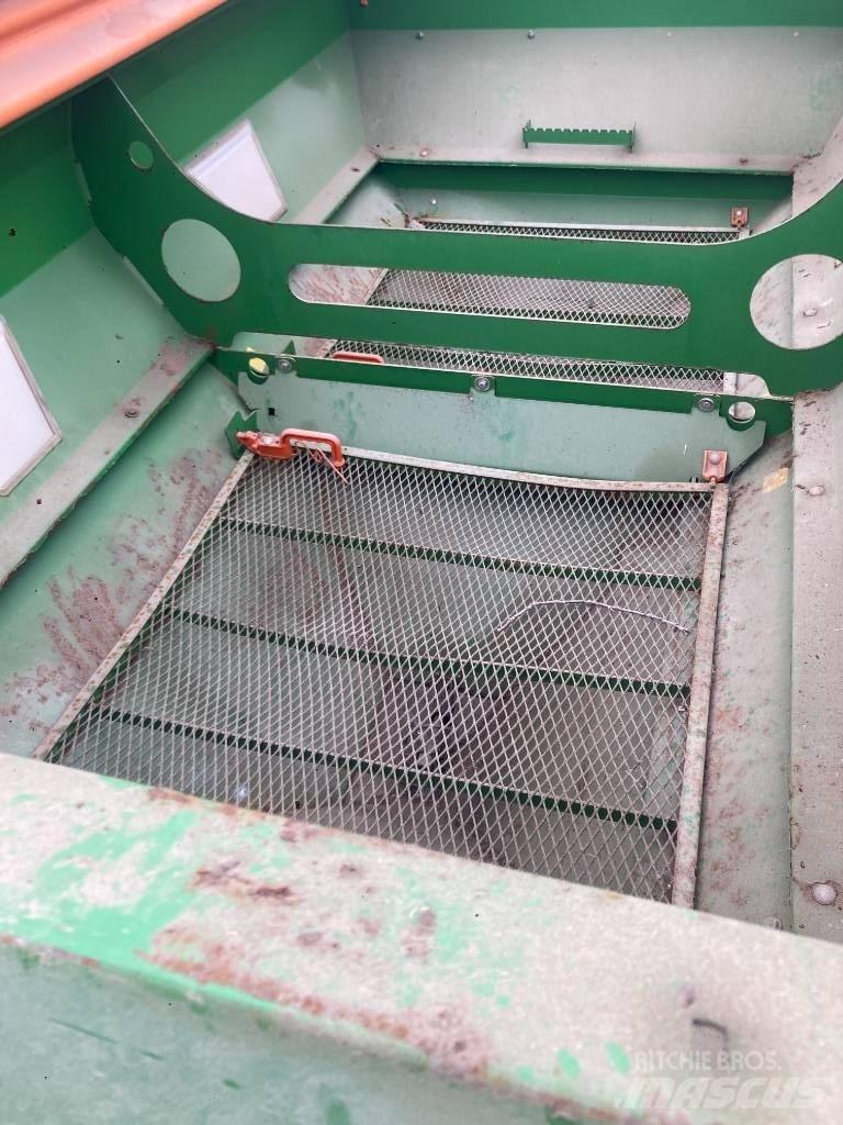 Amazone ZA-M 3000 Mineral gübre dagiticilar