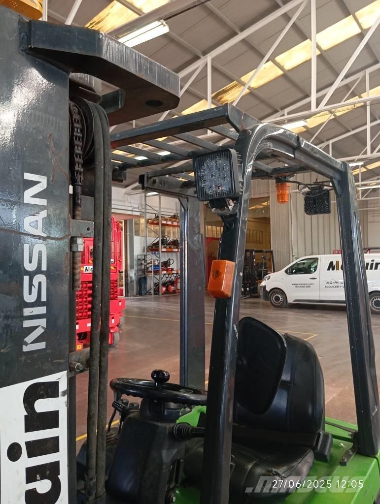 Nissan 1N1L180Q Dizel forkliftler