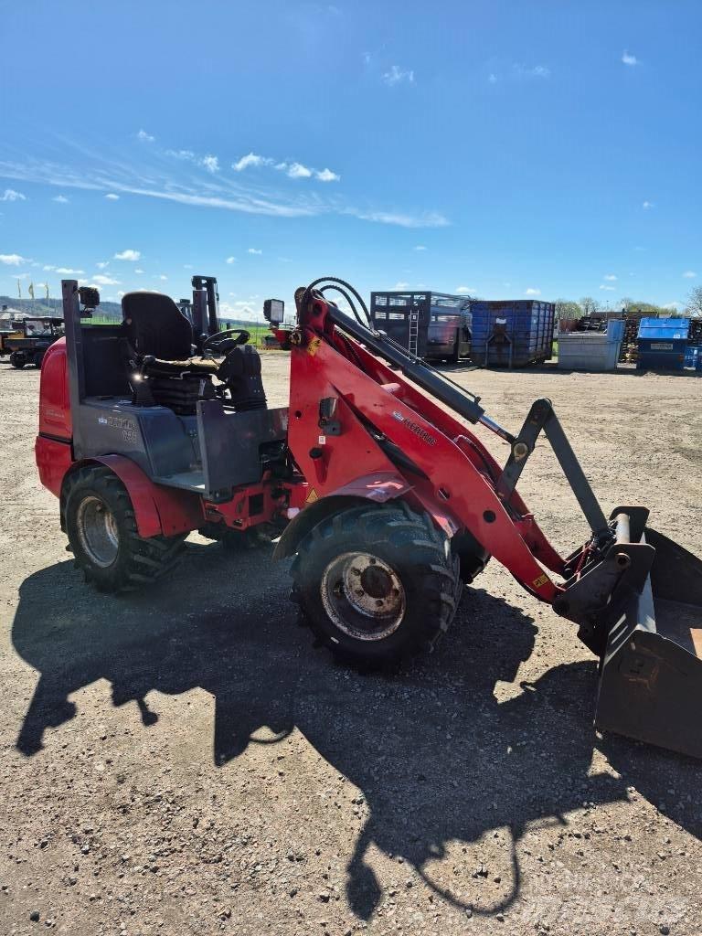 Flexitrac 1236 Çok amaçlı yükleyiciler