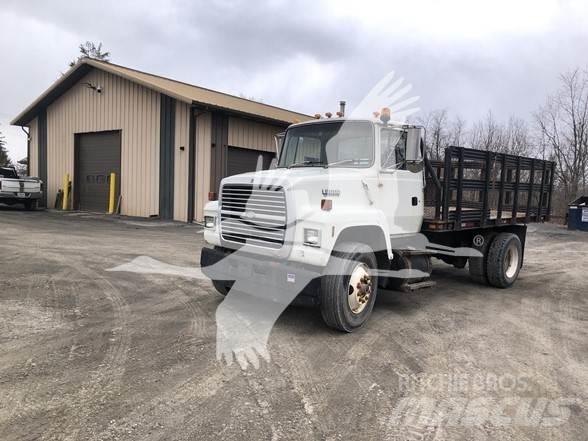 Ford L8000 Diger