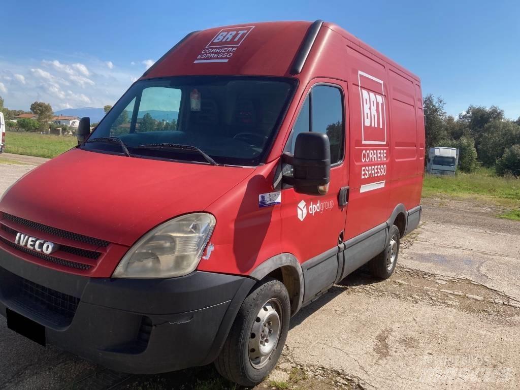Iveco 35S Panel vanlar