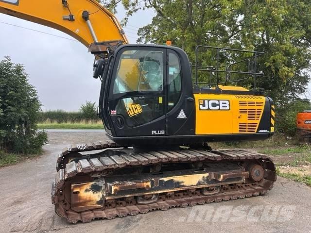 JCB JS 220 LC Paletli ekskavatörler