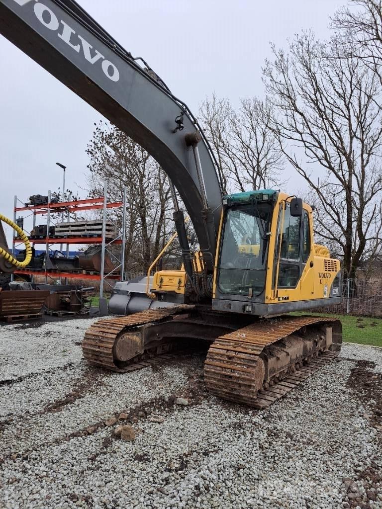 Volvo EC 210 B LC Paletli ekskavatörler