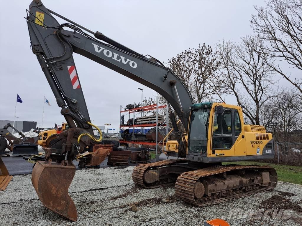 Volvo EC 210 B LC Paletli ekskavatörler