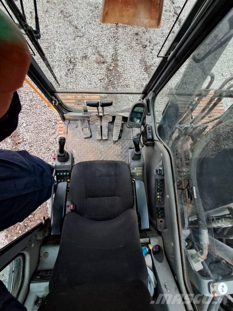 Volvo EC 210 B LC Paletli ekskavatörler