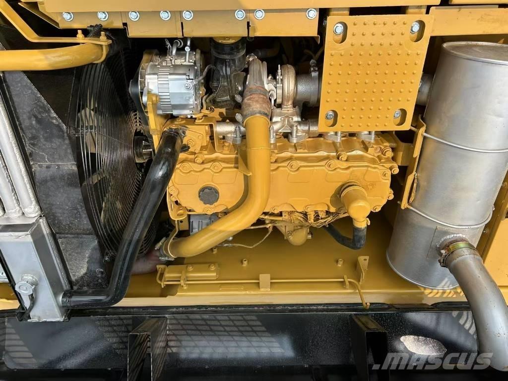 CAT 329 D Paletli ekskavatörler