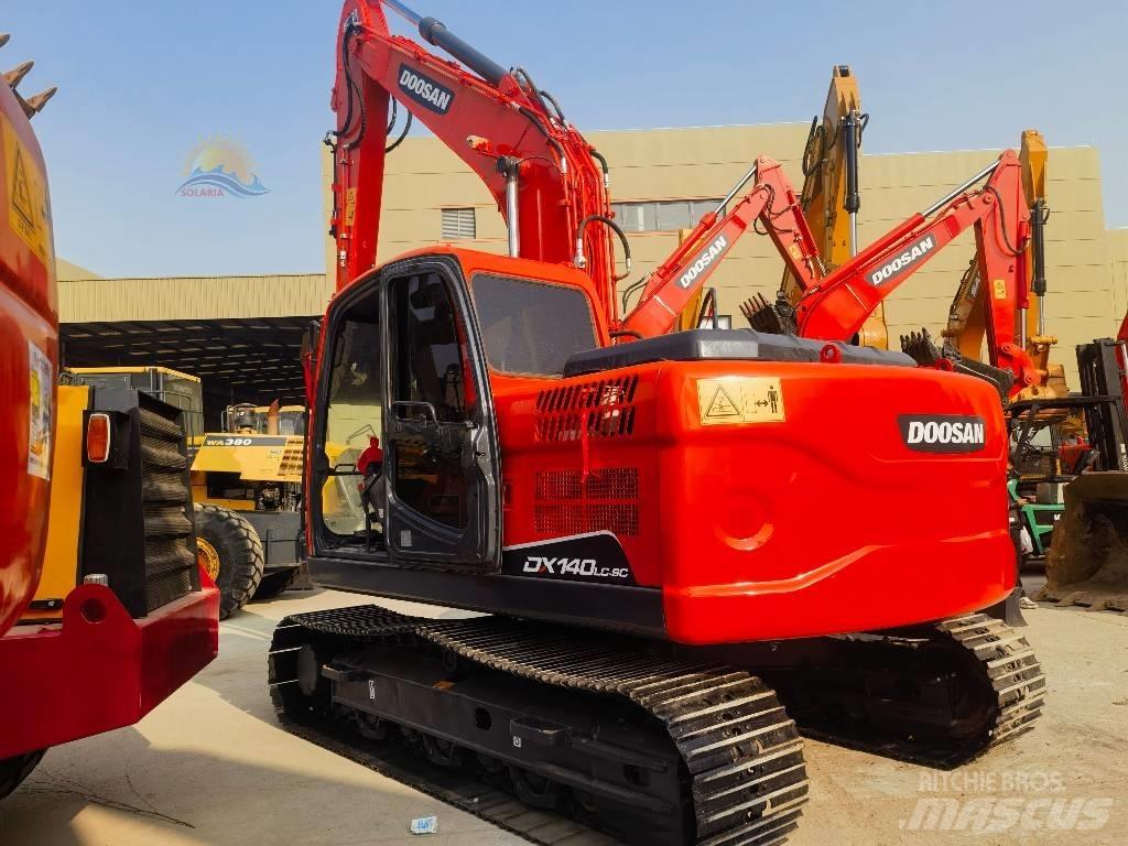 Doosan DX 140 LC Paletli ekskavatörler