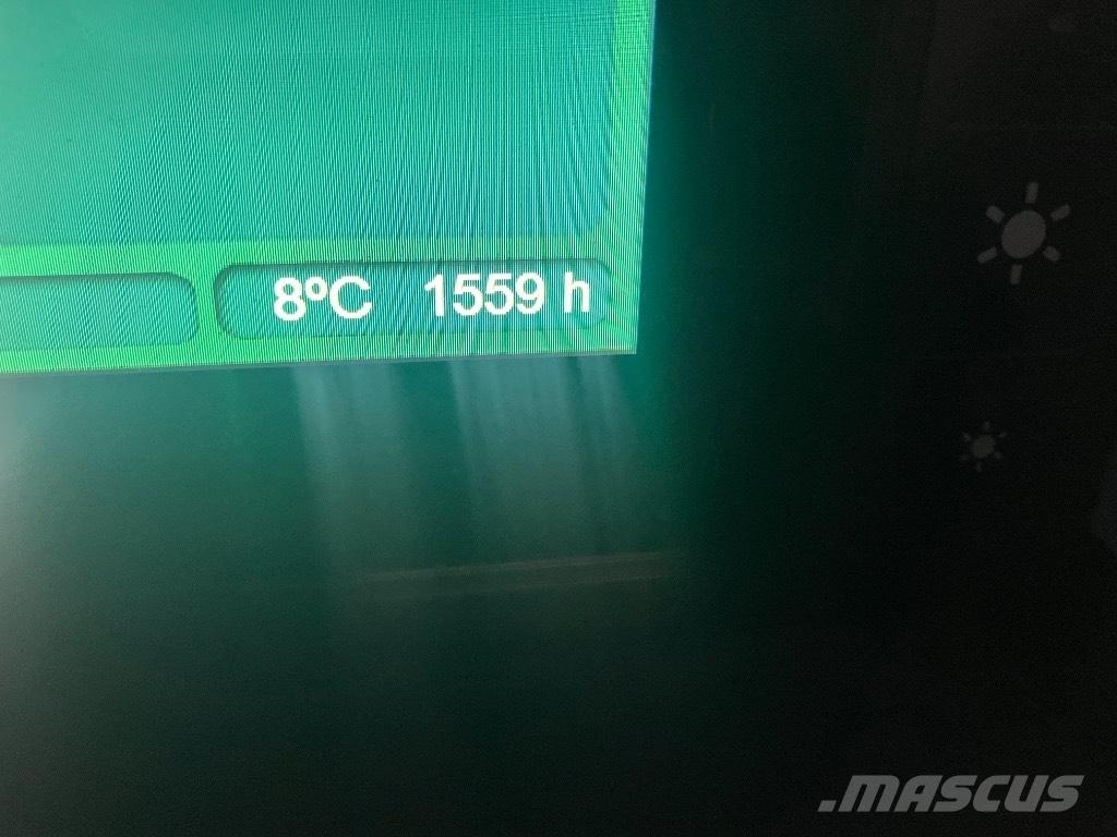 John Deere 1210G Tomruk yükleyici traktörler