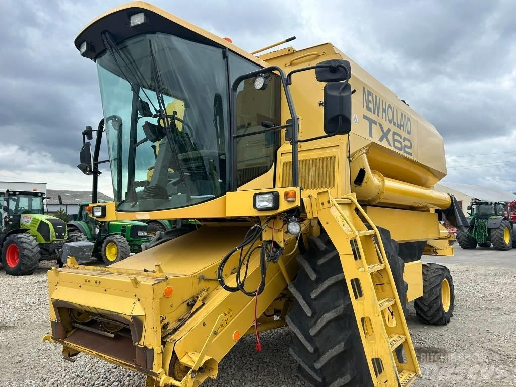 New Holland TX 62 Biçerdöverler