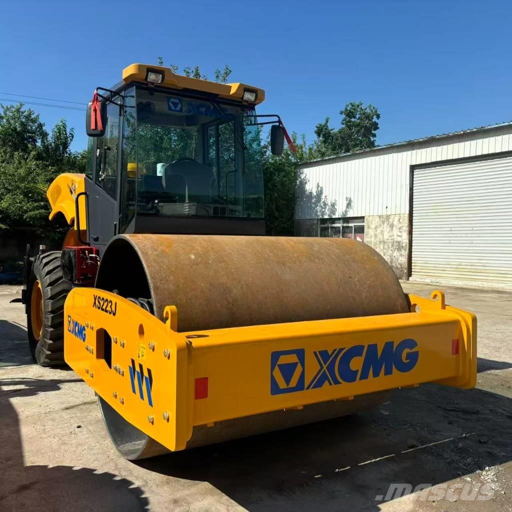 XCMG XS223J Tek tamburlu silindirler