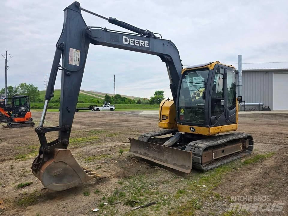 DEERE 75D Paletli ekskavatörler