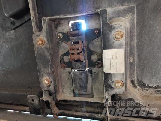 CAT TH337 mask Kabin