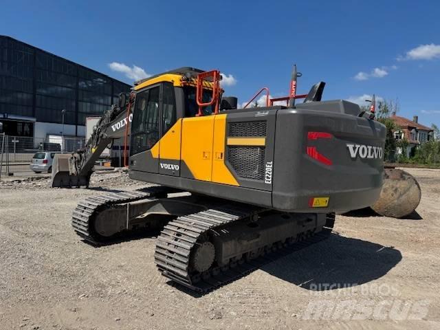 Volvo EC220EL Paletli ekskavatörler
