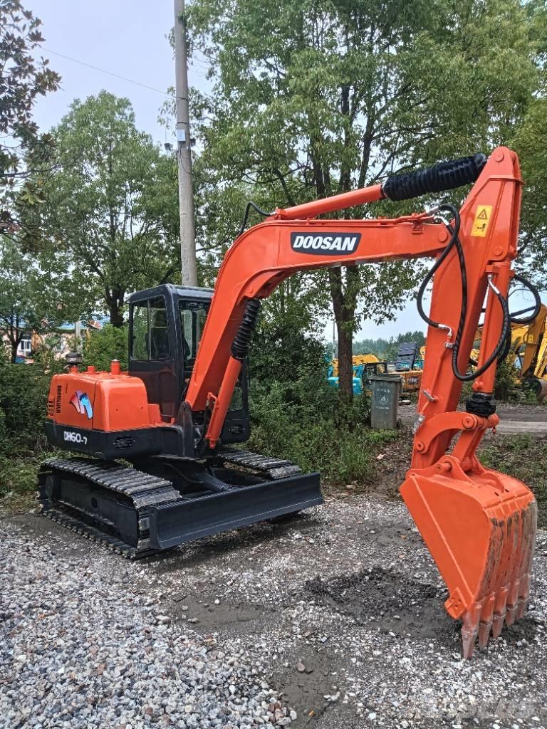 Doosan DH 55 Mini ekskavatörler, 7 tona dek