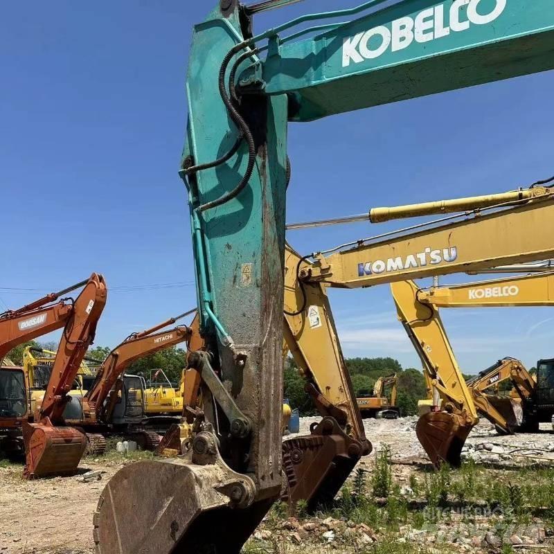 Kobelco SK 200 Paletli ekskavatörler