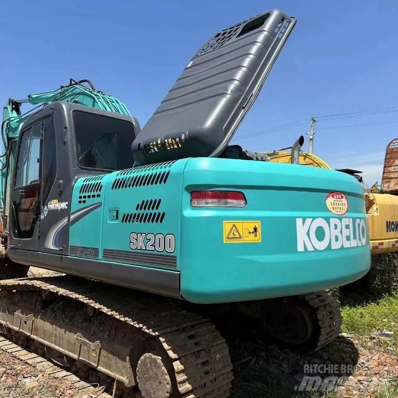 Kobelco SK 200 Paletli ekskavatörler