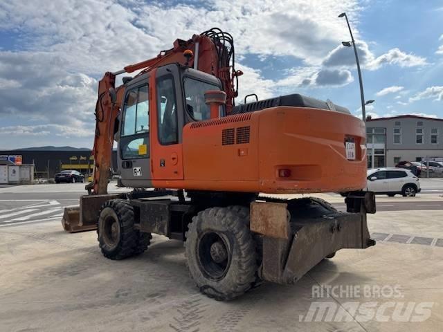 Hitachi ZX 160 W Lastik tekerli ekskavatörler