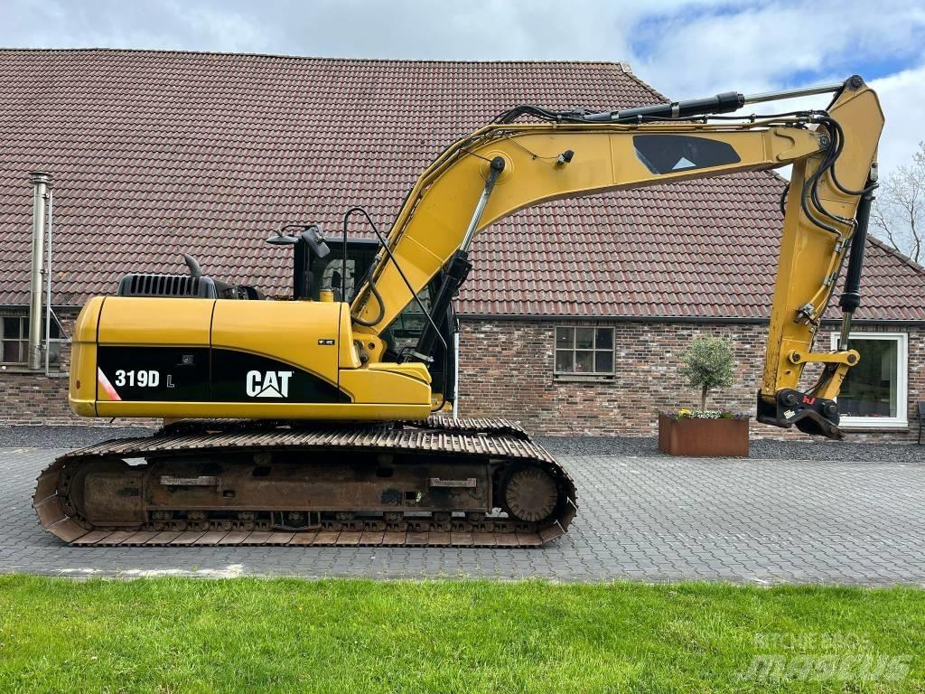 CAT 319 D L Paletli ekskavatörler