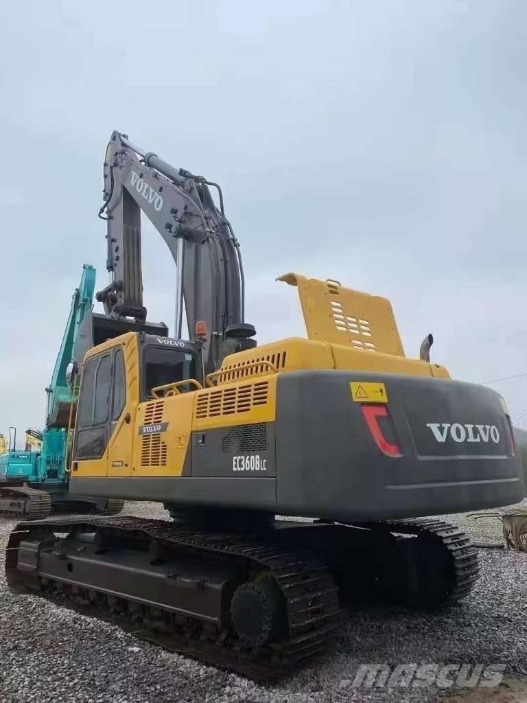 Volvo 360BLC Paletli ekskavatörler