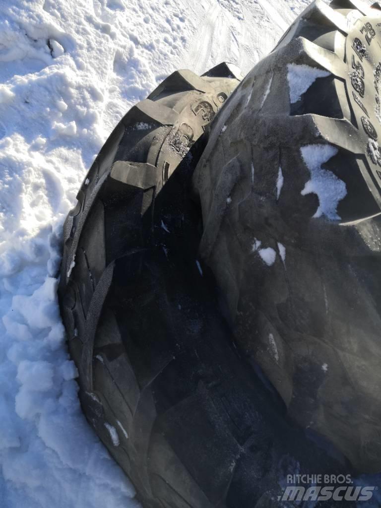 Pirelli 420/85R28 Tekerlekler