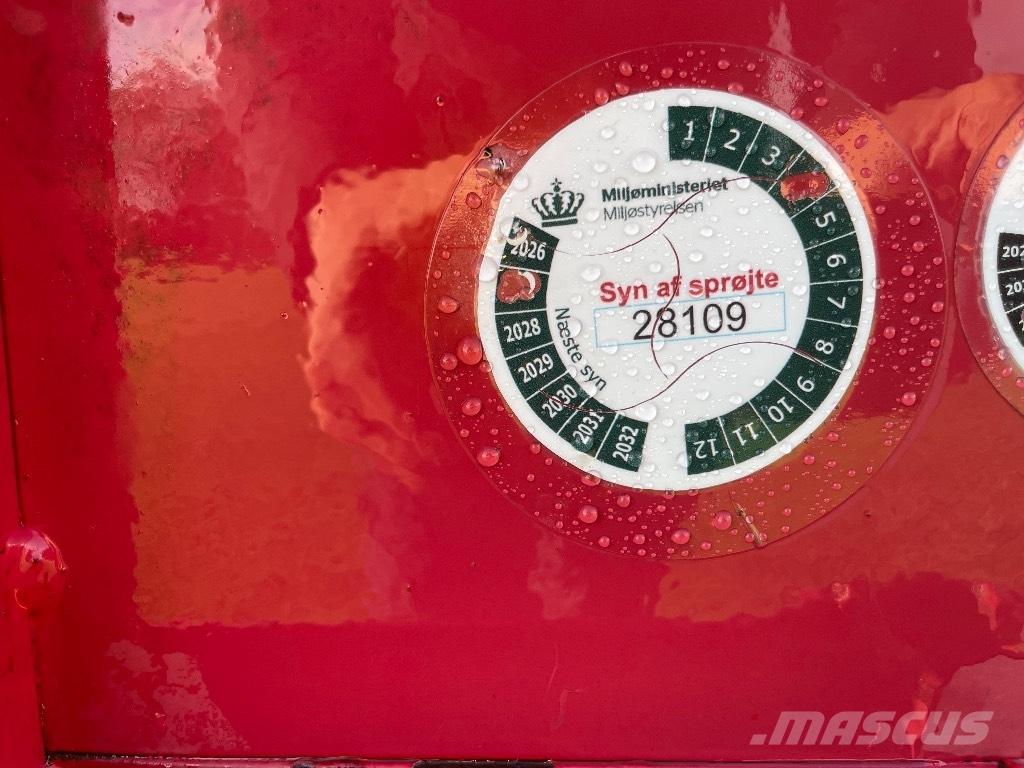 Hardi 12m LY 1000 Monte edilebilir pülverizatörler