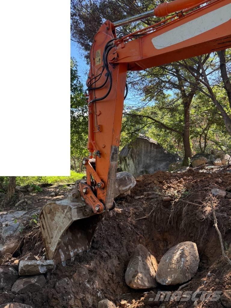 Doosan DX 220 LCA Paletli ekskavatörler
