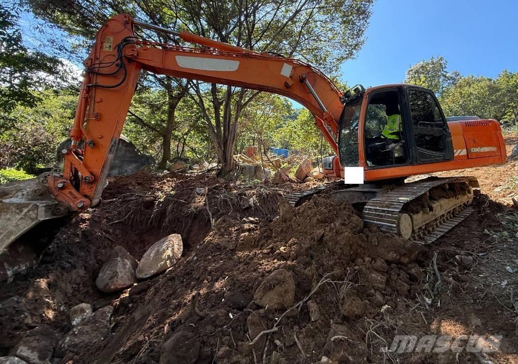Doosan DX 220 LCA Paletli ekskavatörler