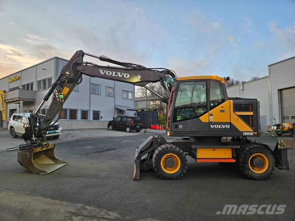 Volvo EWR 150 Lastik tekerli ekskavatörler