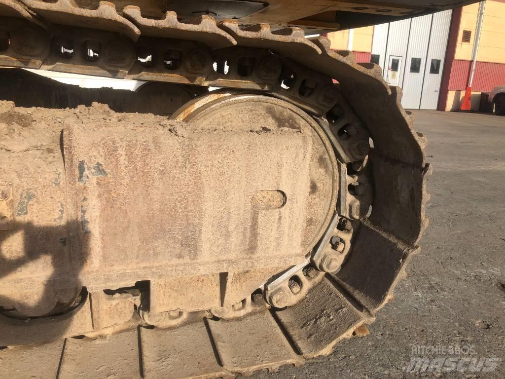 JCB JS 330 LC Paletli ekskavatörler
