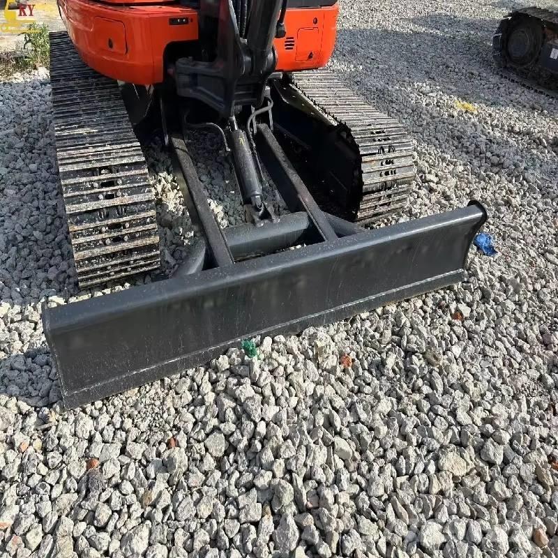Kubota 163 Paletli ekskavatörler