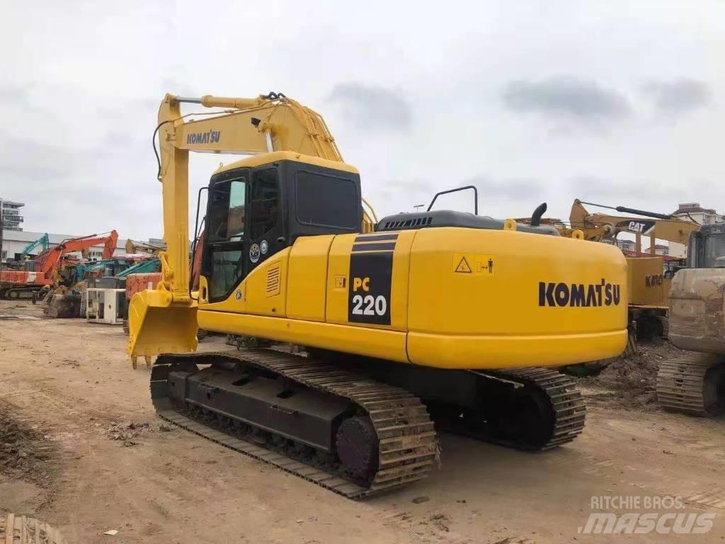 Komatsu PC 220-7 Paletli ekskavatörler