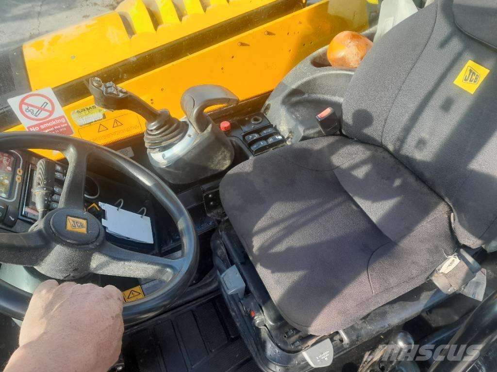 JCB 536-60 Tarimsal teleskopik yükleyiciler