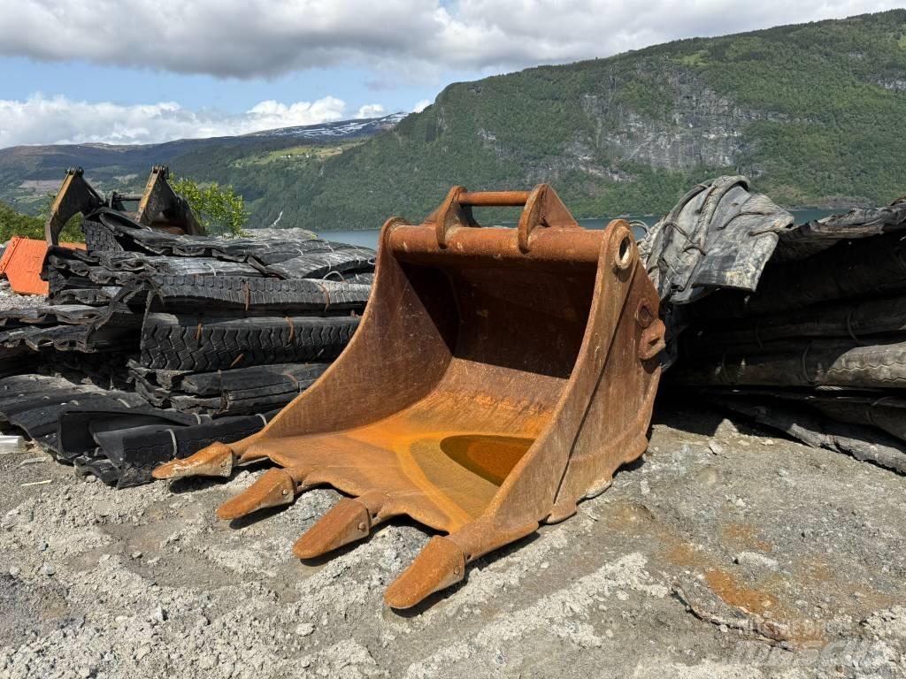 Doosan DX 300 LC-5 Paletli ekskavatörler