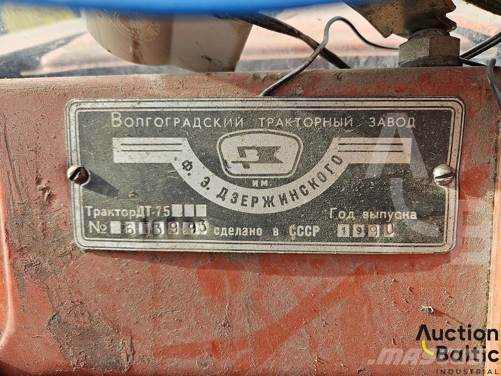  Onbekend DT-75 Paletli dozerler