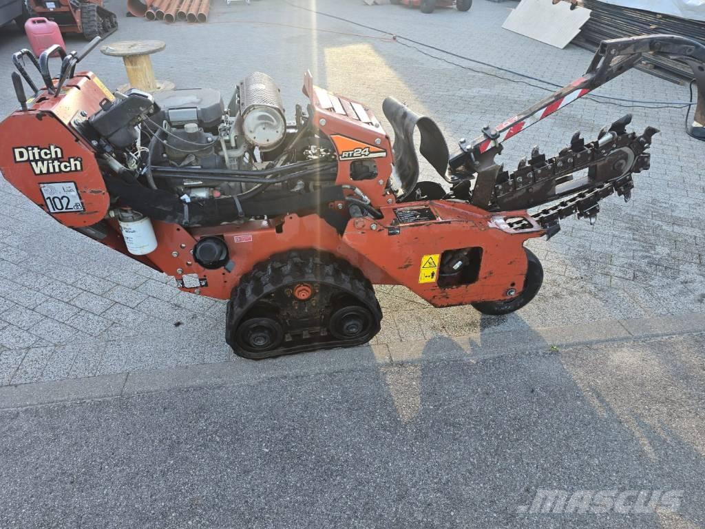 Ditch Witch RT 24 Kanal kazma makinasi