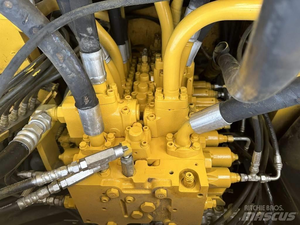 Komatsu PC400-7 Paletli ekskavatörler