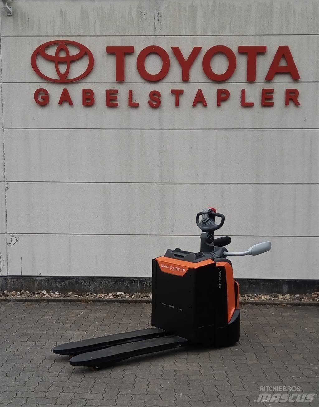Toyota LPE200 Düsük seviye kaldirici