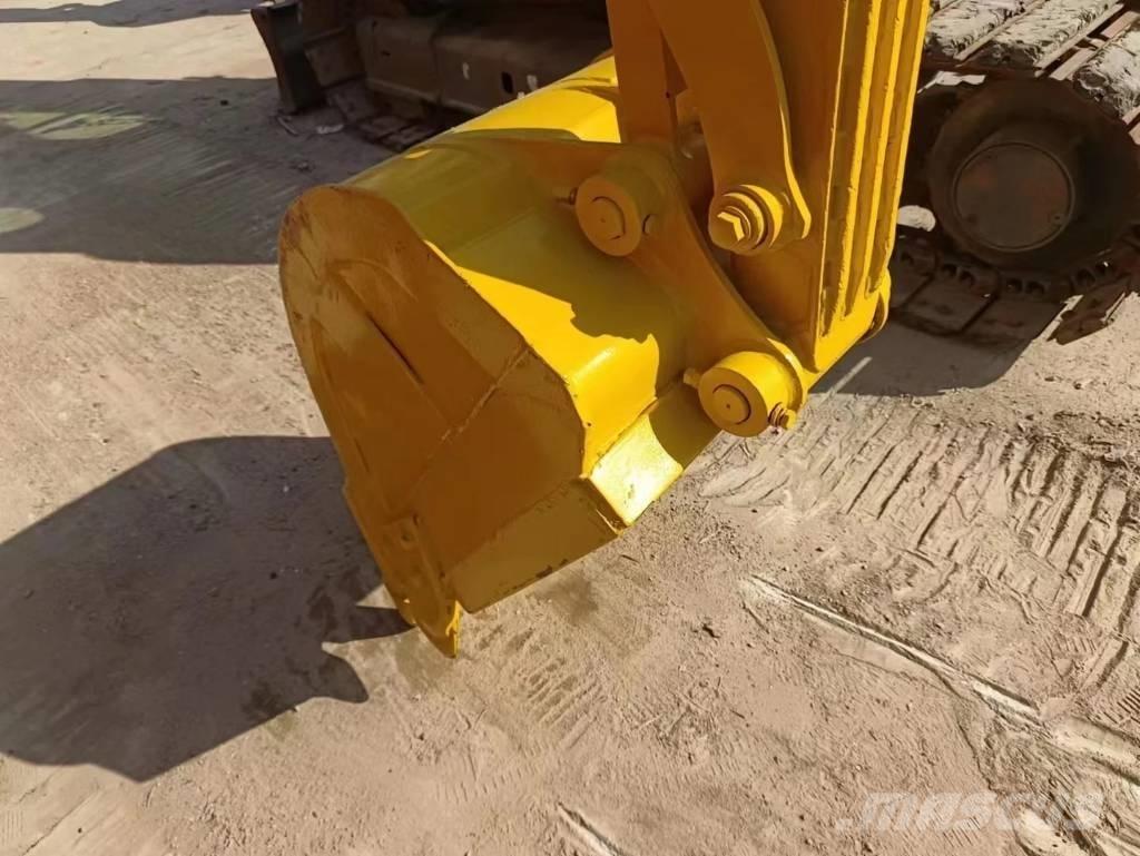 Komatsu PC55MR Paletli ekskavatörler