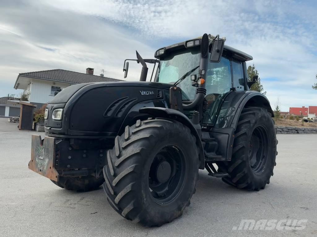 Valtra T 162 Traktörler