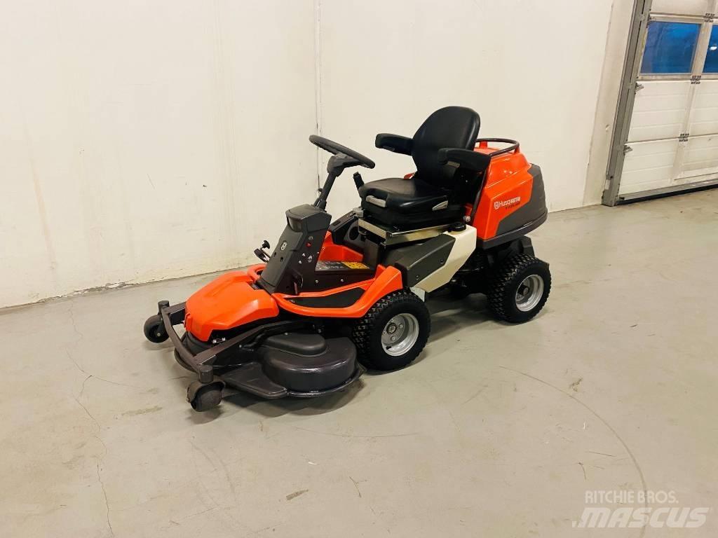 Husqvarna R418Ts AWD Mobil çim biçme makineleri